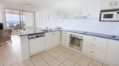 Whalewatch Ocean Beach Resort - Schoolies Week Accommodation 3