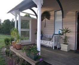 Barney Creek Vineyard Cottages - Schoolies Week Accommodation 4