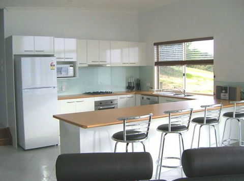 Blue Ocean View Beach House - Schoolies Week Accommodation 3