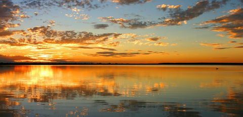 The Lake - Schoolies Week Accommodation 2
