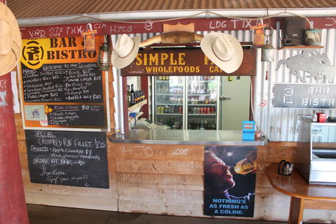 Ironbark Inn Motel - Schoolies Week Accommodation 4