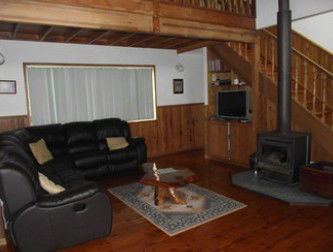 Magic Heights - Holiday Home - Schoolies Week Accommodation 3