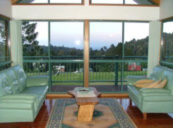 Magic Heights - Holiday Home - Schoolies Week Accommodation 4