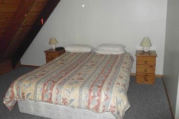 Pineview - Holiday Home - Schoolies Week Accommodation 4