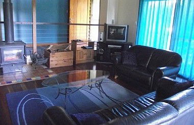 Serenity - Holiday Home - Schoolies Week Accommodation 1