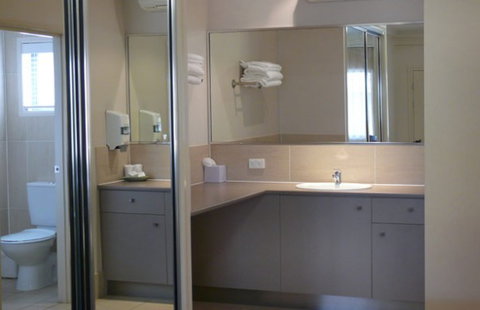 Country Comfort Toowoomba - Schoolies Week Accommodation 3