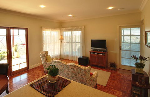 Blue Ridge Manor Bed And Breakfast - Schoolies Week Accommodation 0