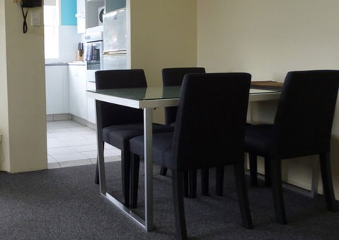 Le Lavandou Holiday Apartments - Schoolies Week Accommodation 4