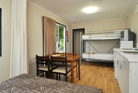 Nobby Beach Holiday Village - Schoolies Week Accommodation 2