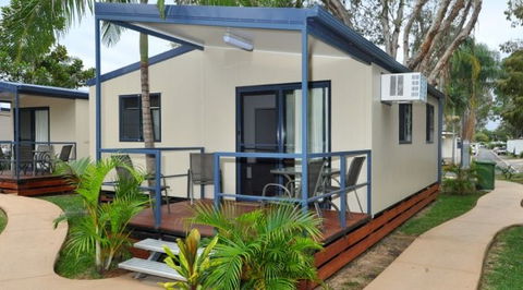 Nobby Beach Holiday Village - Schoolies Week Accommodation 6