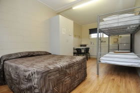Nobby Beach Holiday Village - Schoolies Week Accommodation 10