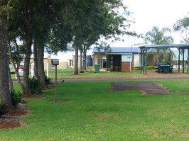 Yarraman Caravan Park - Schoolies Week Accommodation 1