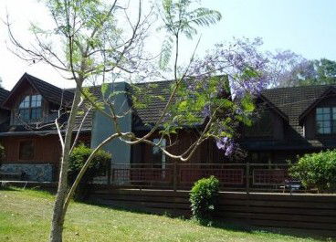 Fairy Wren Lodge Bed & Breakfast - Schoolies Week Accommodation 0
