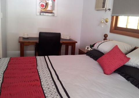 B & B On Sunrise - Schoolies Week Accommodation 4