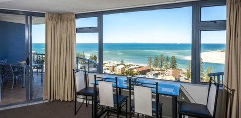 Centrepoint Holiday Apartments Caloundra - Schoolies Week Accommodation 0