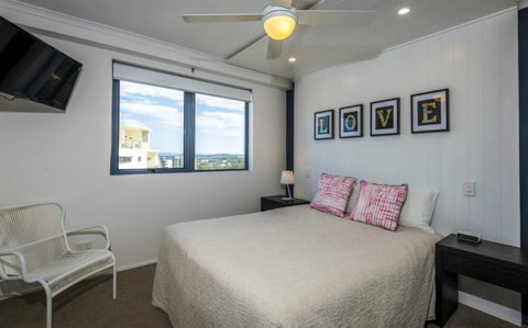 Centrepoint Holiday Apartments Caloundra - Schoolies Week Accommodation 2