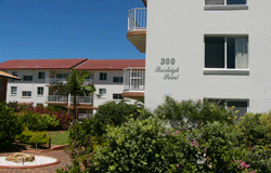 Burleigh Point Apartments - Schoolies Week Accommodation