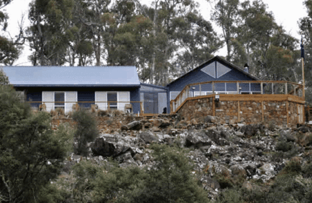 Blue Lake Lodge - Schoolies Week Accommodation