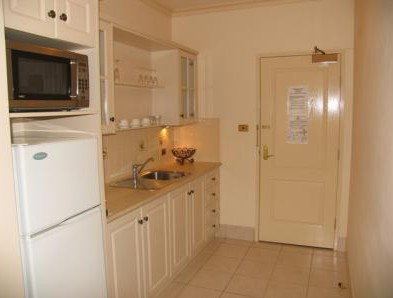 The Lawson Motor Inn - Schoolies Week Accommodation 3