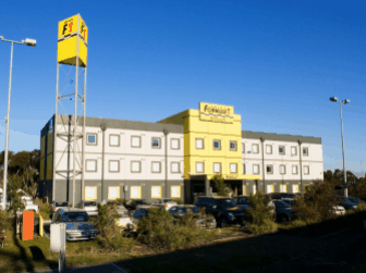 Formule1 Melbourne Airport - Schoolies Week Accommodation