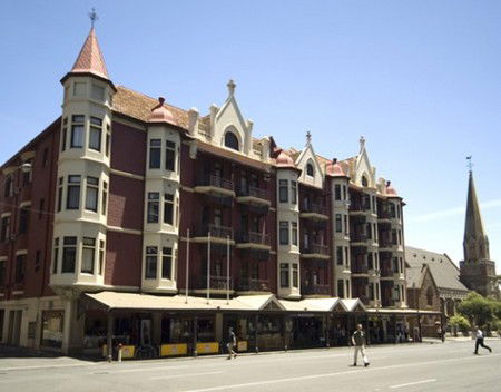 Mansions On Pulteney - Schoolies Week Accommodation 1