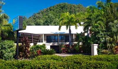 Comfort Inn & Suites Trinity Beach Club - Schoolies Week Accommodation 0