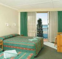 Mid Pacific Motel - Schoolies Week Accommodation