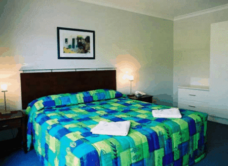 High Chaparral Motel And Apartments - Schoolies Week Accommodation