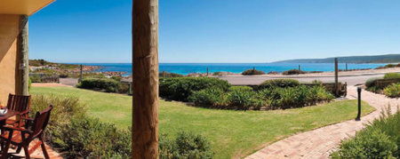 Canal Rocks Beachfront Apartments - Schoolies Week Accommodation 4