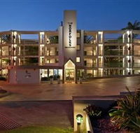 Norfolks On Moffat Beach - Schoolies Week Accommodation