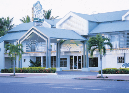 Coral Tree Inn - Schoolies Week Accommodation