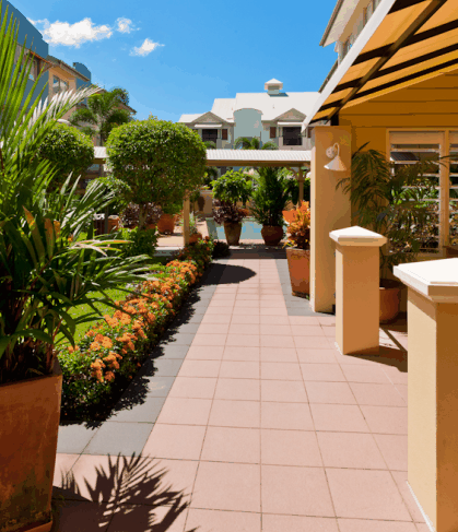 Cairns Queens Court - Schoolies Week Accommodation 5