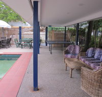 Cosmopolitan Motel and Serviced Apartments - Schoolies Week Accommodation