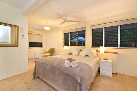 Lilybank - Schoolies Week Accommodation 4