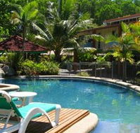 Lychee Tree Holiday Apartments - Schoolies Week Accommodation