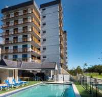 Coral Towers Holiday Apartments - Schoolies Week Accommodation