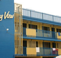 Sky View Coastal Luxury Units - Schoolies Week Accommodation