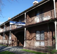 Albury Townhouse - Schoolies Week Accommodation