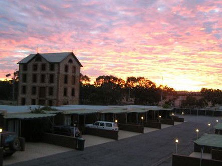  Schoolies Week Accommodation