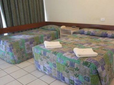 Palms Motel - Schoolies Week Accommodation 2