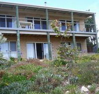 The Dog And Cockle Beach House - Schoolies Week Accommodation