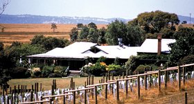 Lancemore Hill - Schoolies Week Accommodation 0