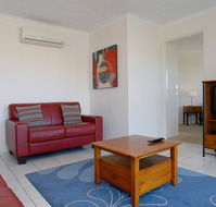 Kings Way Apartments - Schoolies Week Accommodation