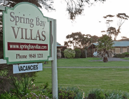 Spring Bay Villas - Schoolies Week Accommodation