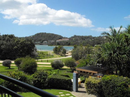 Currumbin Sands On The Beach - Schoolies Week Accommodation 2