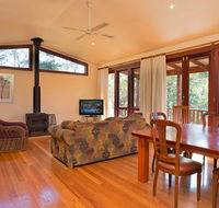 Bodhi Cottages - Schoolies Week Accommodation