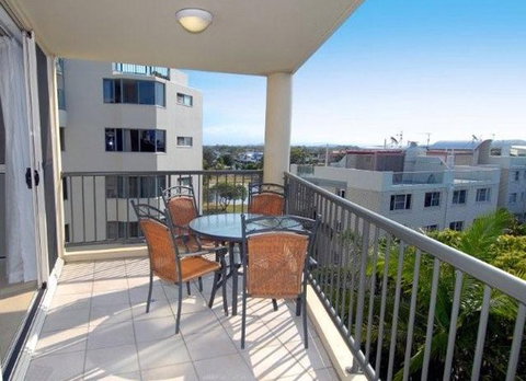 Excellsior Holiday Apartments - Schoolies Week Accommodation 1