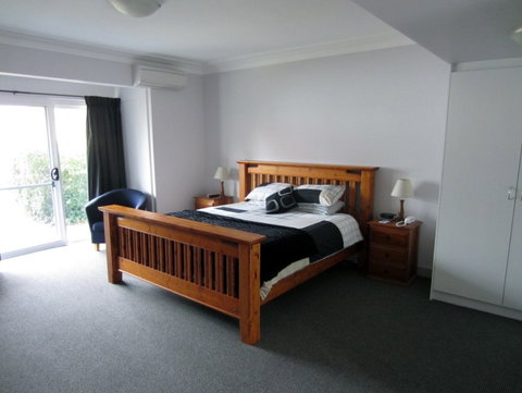 Moore Park Inn - Schoolies Week Accommodation 2
