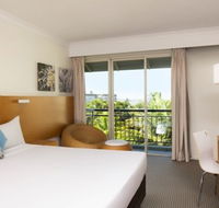 Novotel Cairns Oasis Resort - Schoolies Week Accommodation