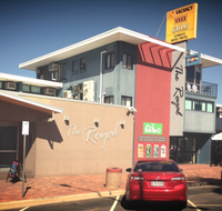 O'shea's Royal Hotel - Schoolies Week Accommodation